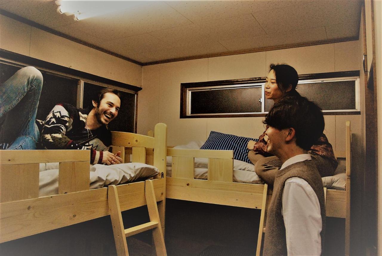 Guesthouse Omoya--全個室--囲炉裏のぬくもりと共にグループの絆を深める古民家宿でゆっくりとした時間を-6名部屋-6名部屋-8名部屋--最大20名-ペット同伴可は一室のみ- 松山 外观 照片