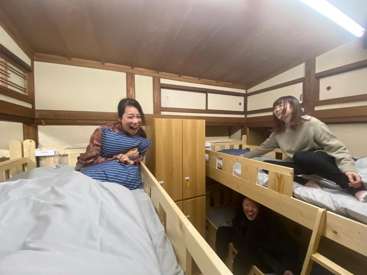 Guesthouse Omoya--全個室--囲炉裏のぬくもりと共にグループの絆を深める古民家宿でゆっくりとした時間を-6名部屋-6名部屋-8名部屋--最大20名-ペット同伴可は一室のみ- 松山 外观 照片