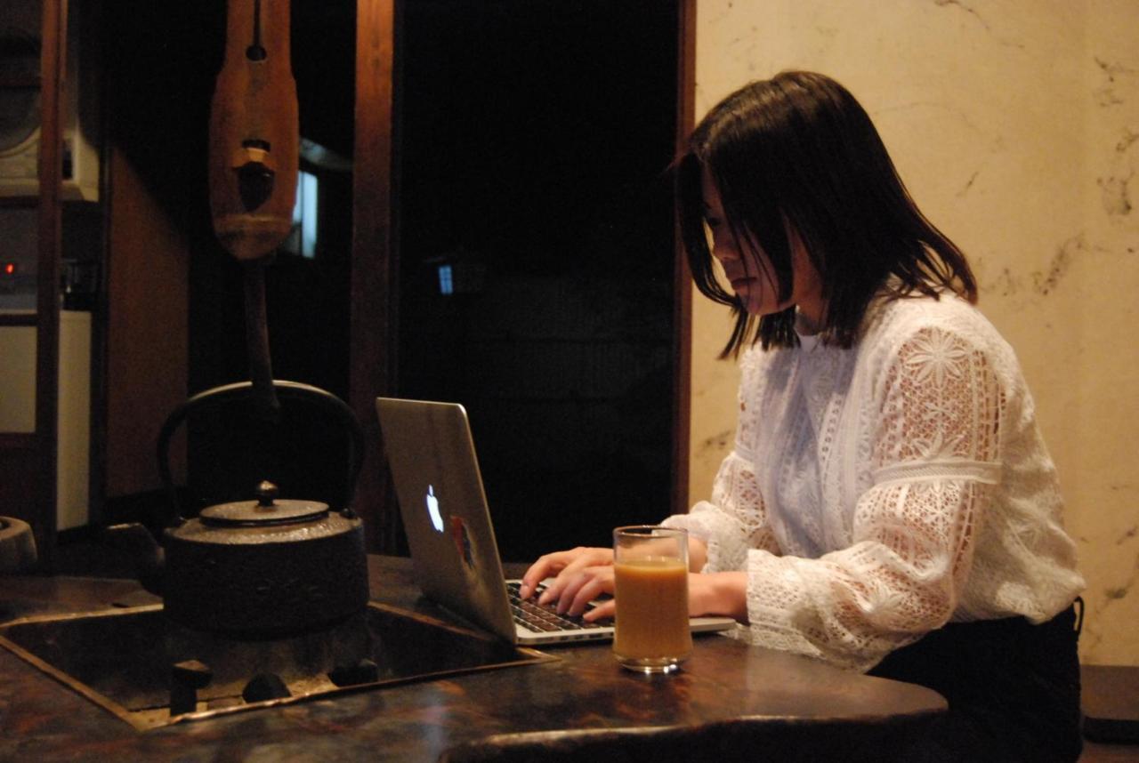 Guesthouse Omoya--全個室--囲炉裏のぬくもりと共にグループの絆を深める古民家宿でゆっくりとした時間を-6名部屋-6名部屋-8名部屋--最大20名-ペット同伴可は一室のみ- 松山 外观 照片